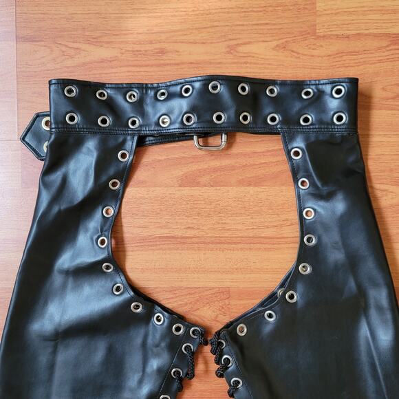 Vintage 1990 Vinyl HOT Motorcycle Chaps Women Sexy Fetish LGBTQ OS Adjusts Black - Picture 5 of 16
